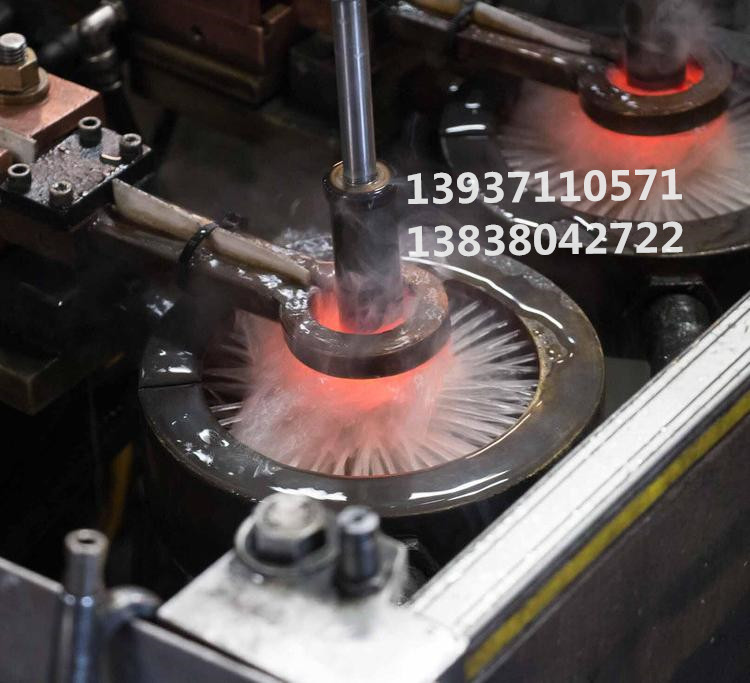 销轴双工位高频淬火现场_副本.jpg